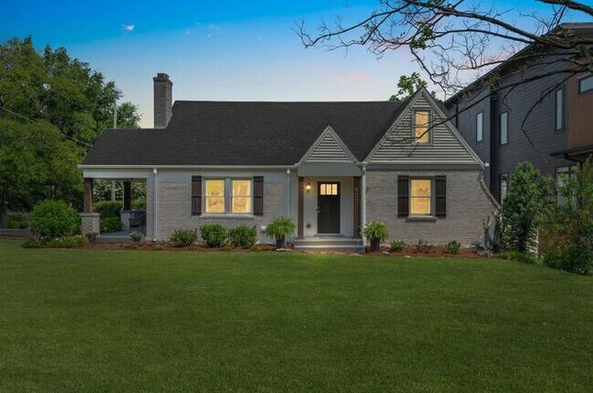 Foto del edificio - 828 Kirkwood Ave