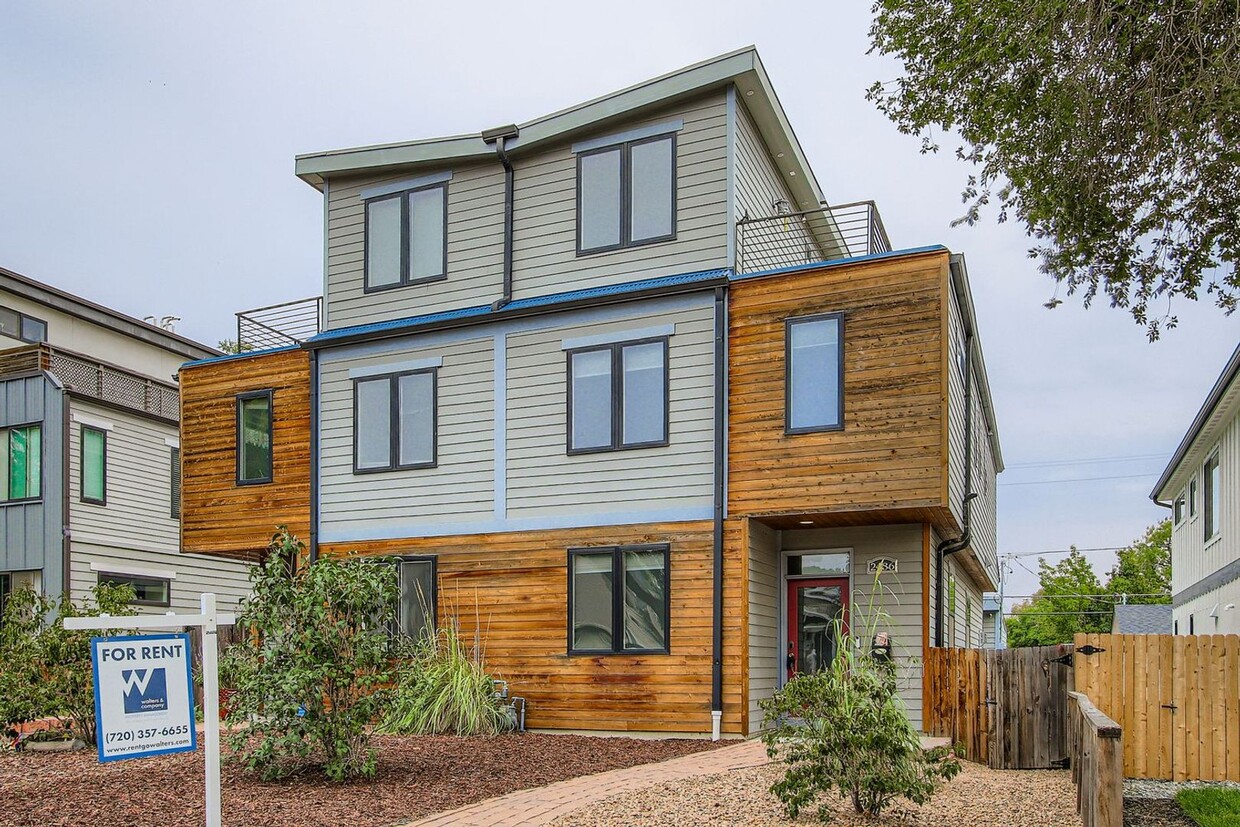 Primary Photo - Edge Water Beauty- This is a Must See Home!