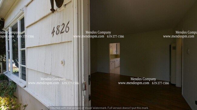 Foto del edificio - Charming Coastal 1 bd / 1 bth Cottage loca...