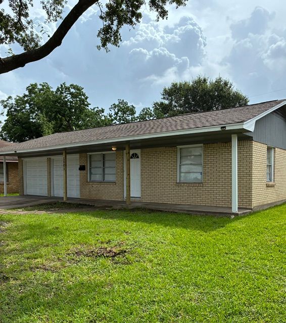 Foto del edificio - 1805 Thelma Ln