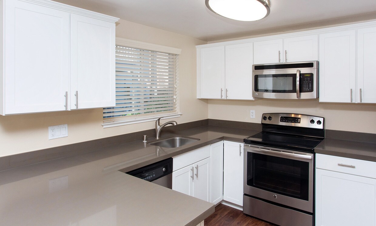 Colonial Gardens Apartments Fremont, CA