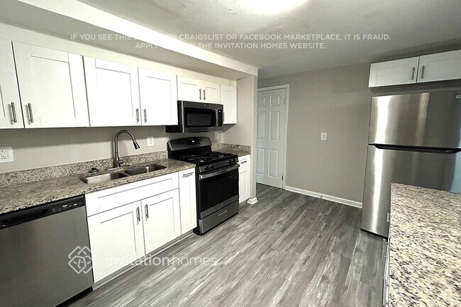 Foto del edificio - 3799 Radcliffe Blvd