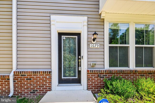 Building Photo - 1679 Signalman Ct