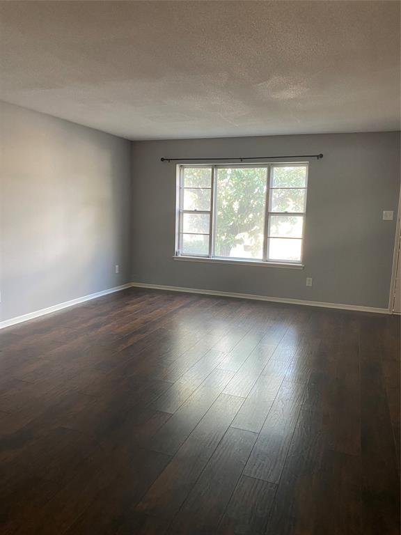 Foto del edificio - 8202 Fondren Rd