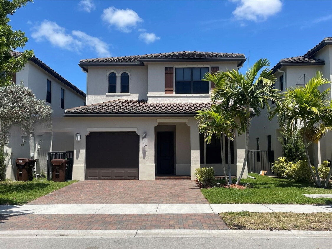 Photo - 3359 West 97th Terrace, Hialeah, FL 33018 - 4 BR 3.5 BA Single-Family Home
