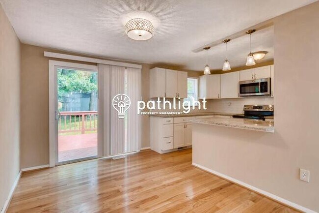 Building Photo - 8403 Tachbrook Rd, Nottingham, MD, 21236