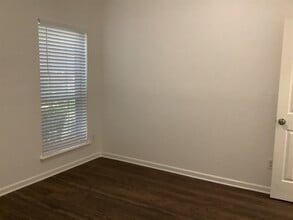 Building Photo - 1601 Oak Pl Ct