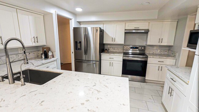 Foto del edificio - 1102 Fairview Ave