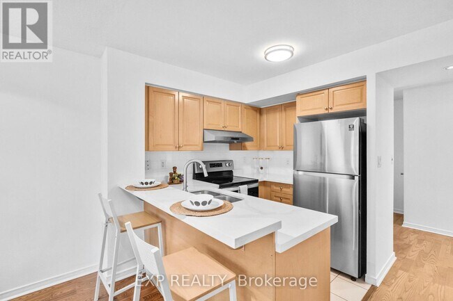 Photo du bâtiment - 230 King St E