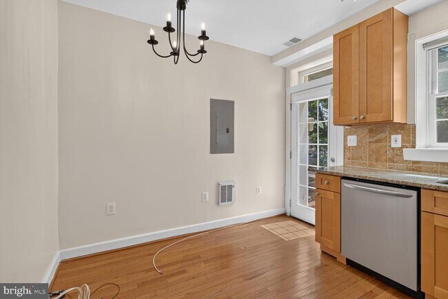 Foto del edificio - 1702 Florida Ave NW