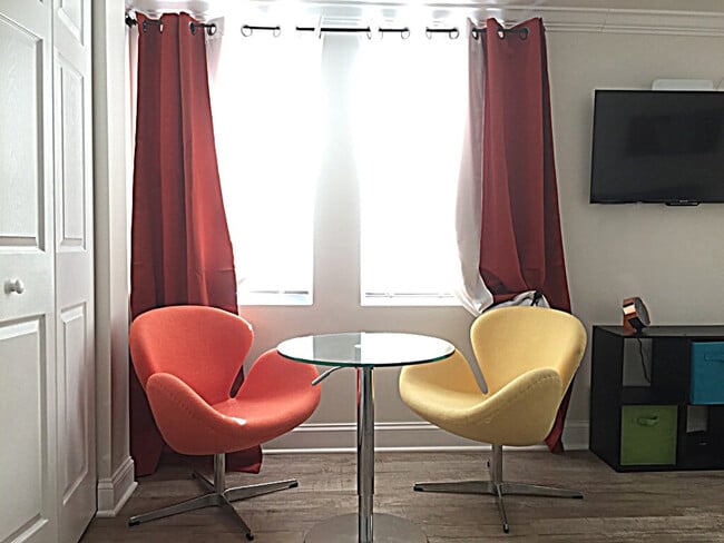 Building Photo - 3405 Newton St