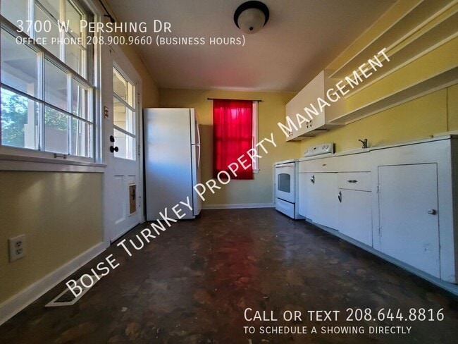 Foto del edificio - 3700 Pershing Dr