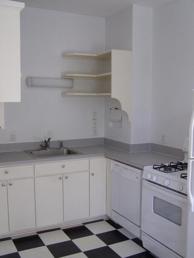 Foto del edificio - 1520 Copeland St