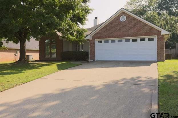 Building Photo - 16801 Lafayette Dr