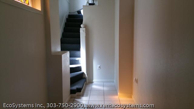 Building Photo - Top Floor Renovated 1 Bed/1 Bath Apartment in Victorian 4-Plex