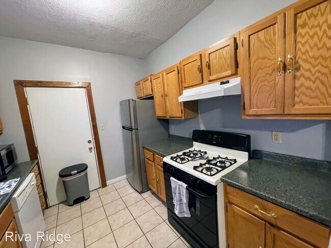 Building Photo - 3 br, 1 bath House - 25 Edith Place