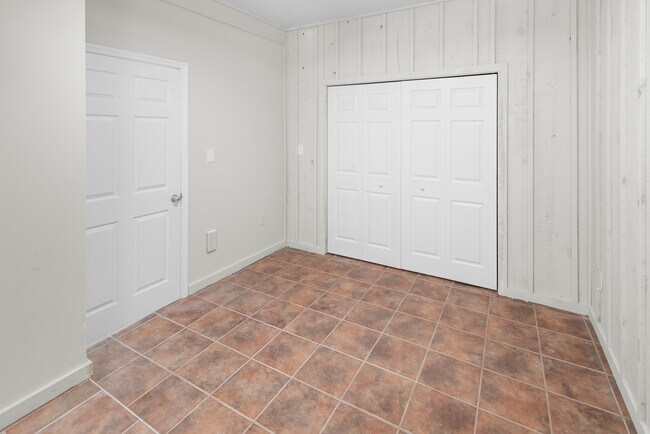 Foto del edificio - 3802 McEwen Dr NW