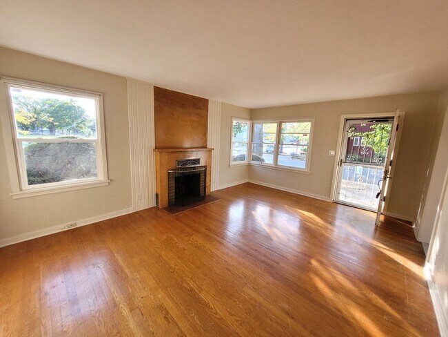 Foto del edificio - 2 Bed, 1 Bath Home in the Heart of Salem!