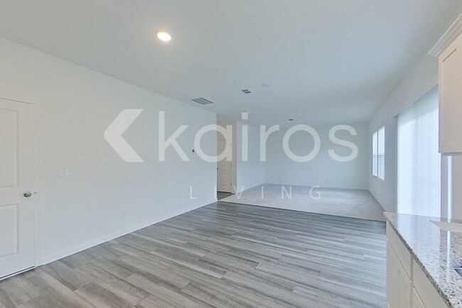 Building Photo - 634 Muster Fld Ct