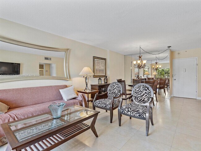 Foto del edificio - 400 Kings Point Dr