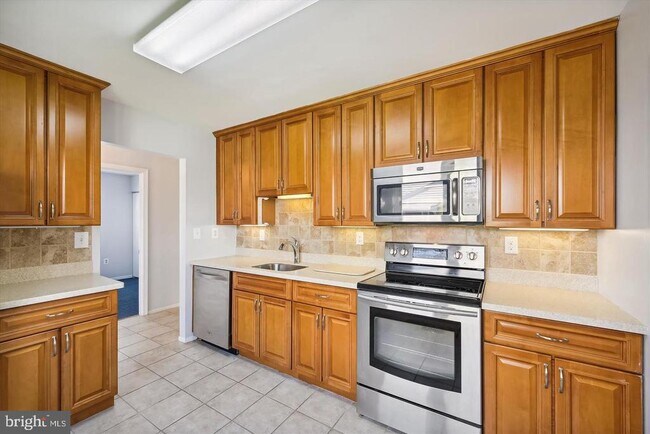 Foto del edificio - 14914 Laurel Oaks Ln