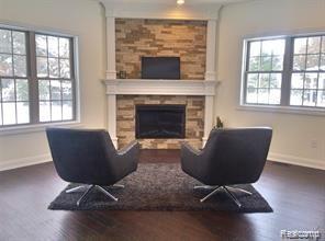Foto del edificio - 47515 Denton Rd