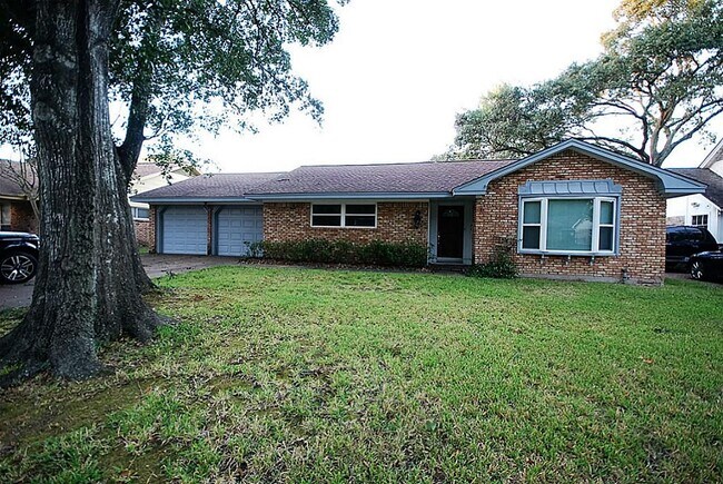 Foto del edificio - 986 Chamboard Ln