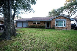 Building Photo - 986 Chamboard Ln