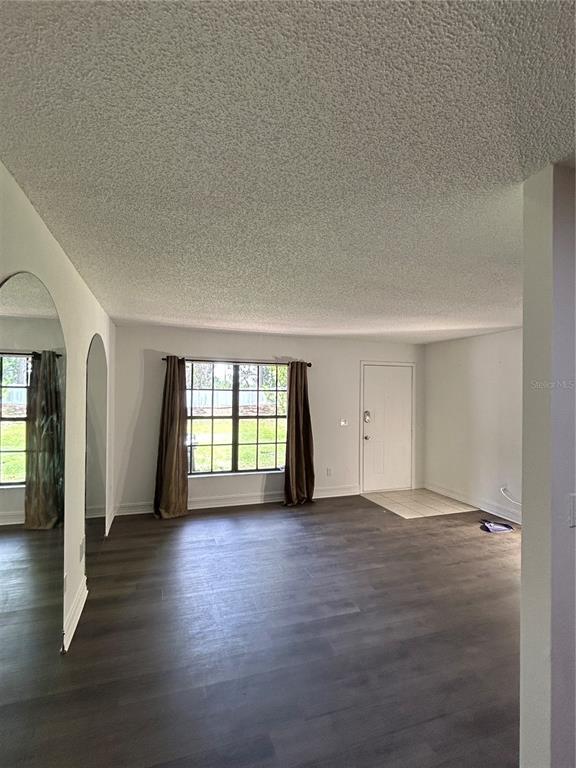 Foto del edificio - 4015 My Lady Ln