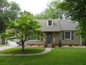 Building Photo - 7264 Roe Ave