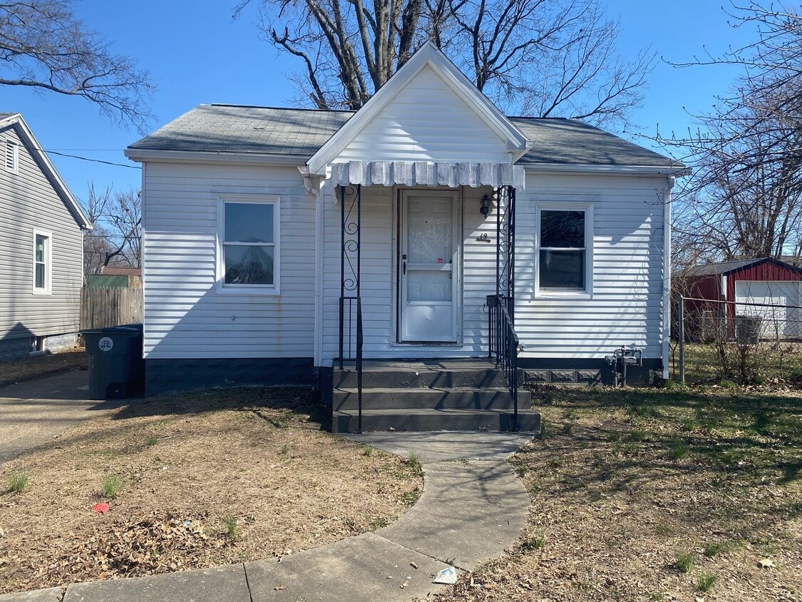 Primary Photo - 2 Bed/1 Bath