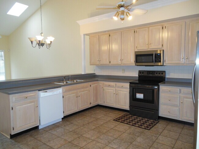 Foto del edificio - 1912 Rosebrook Dr