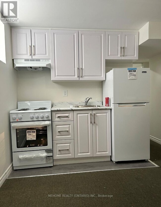 Building Photo - 14 Tarsus Crescent