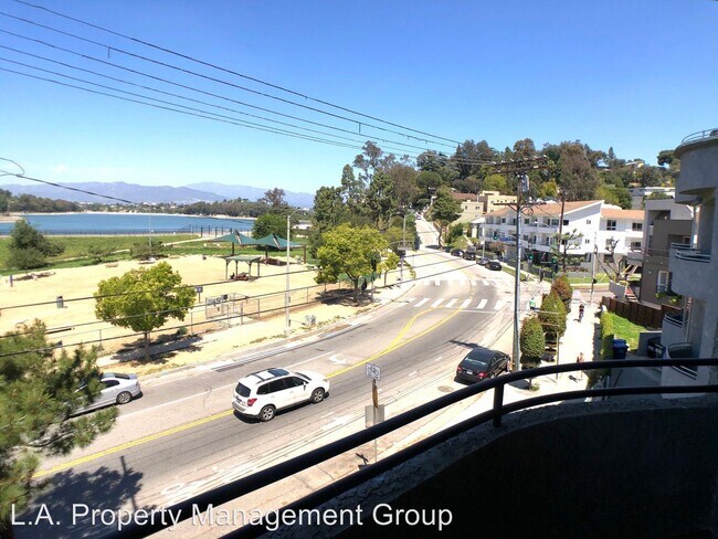 Foto del edificio - 1890-1896 Silver Lake Blvd