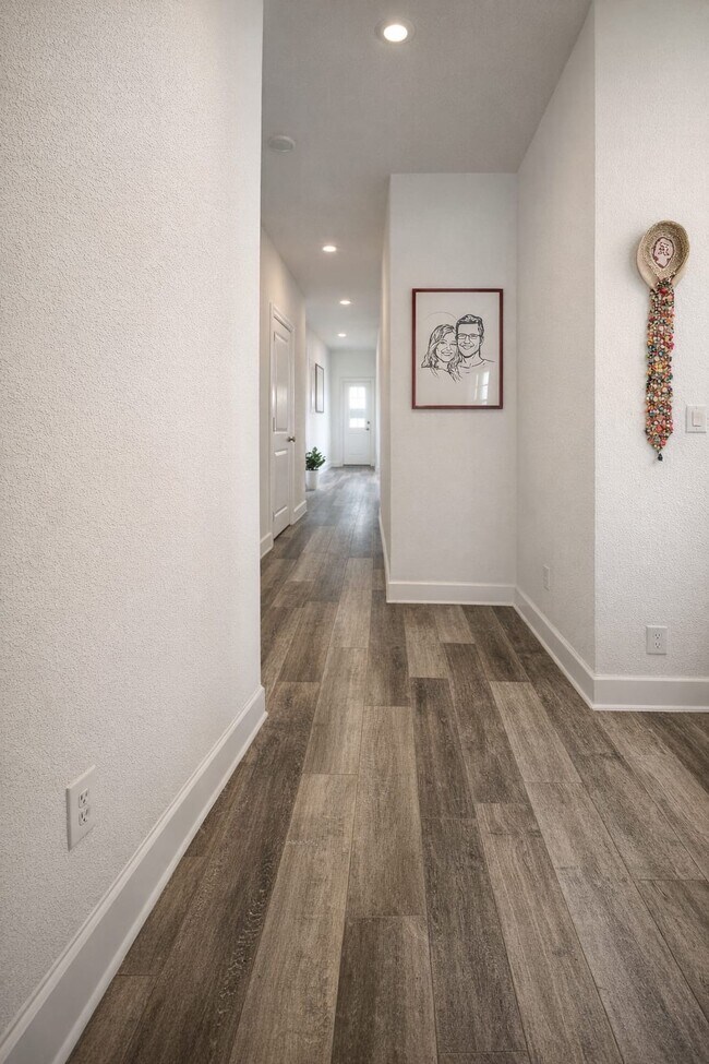 Foto del edificio - 10810 Burgess Pk Ct