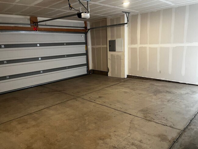 Building Photo - Absolutely GORGEOUS Condo in Salt Lake Cit...