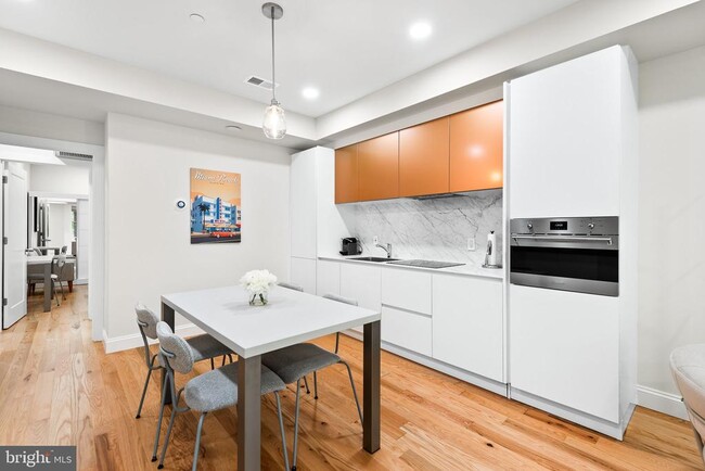 Foto del edificio - 3106 18th St NW