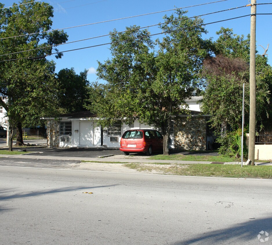 Foto del edificio - 7332 NW 2nd Ave