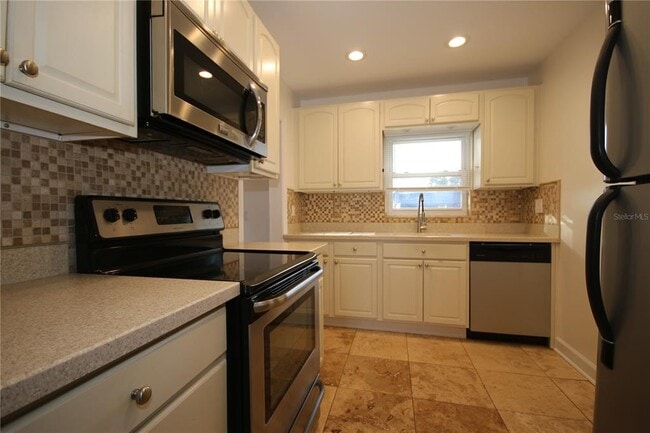 Building Photo - 1429 Seabreeze St