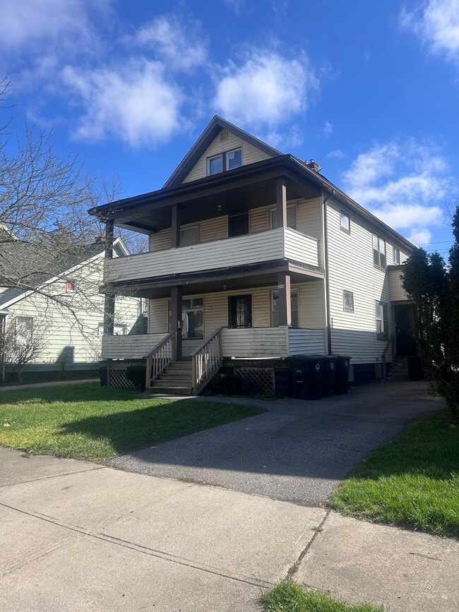 Building Photo - 13414 Ferris Ave