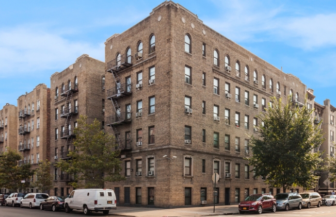 Foto principal - 546 Isham Street