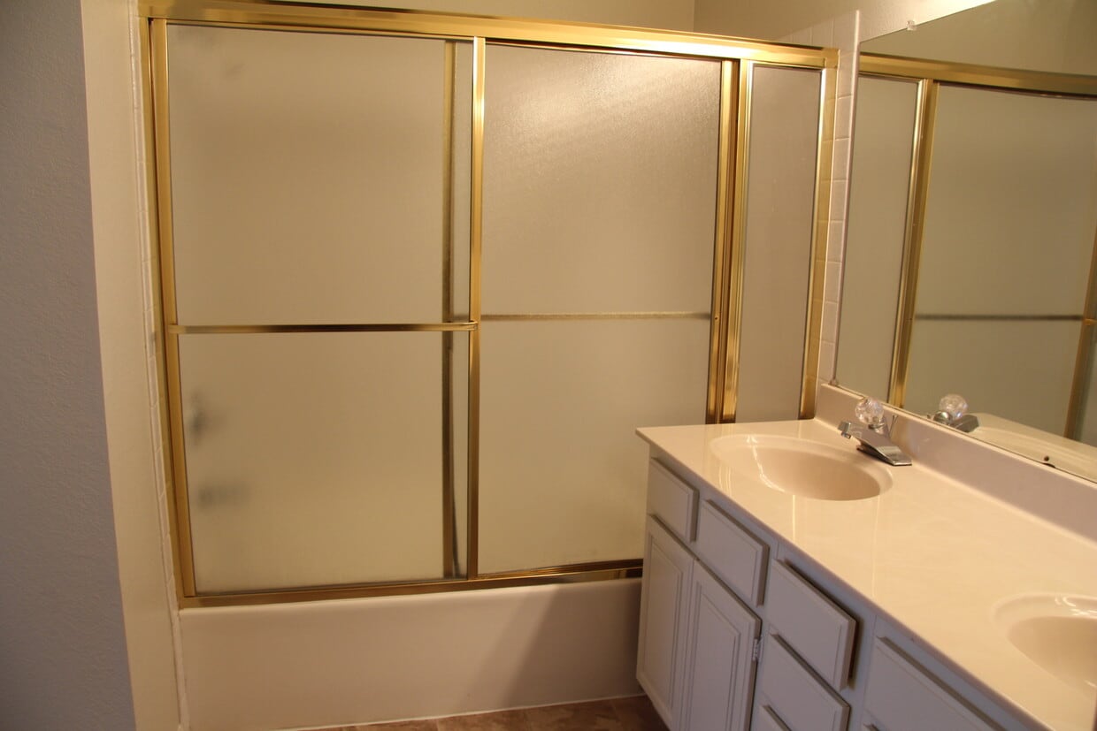 Primary Photo - Lovely, Light-Filled 2 Bedroom, 2 Bath Condo