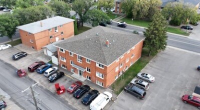 Building Photo - 2816 Parliament Ave