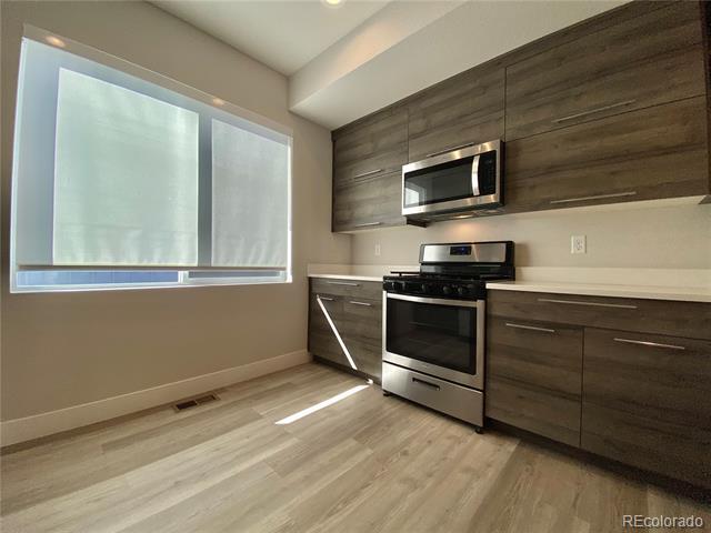 Foto del edificio - 1027 Chase St
