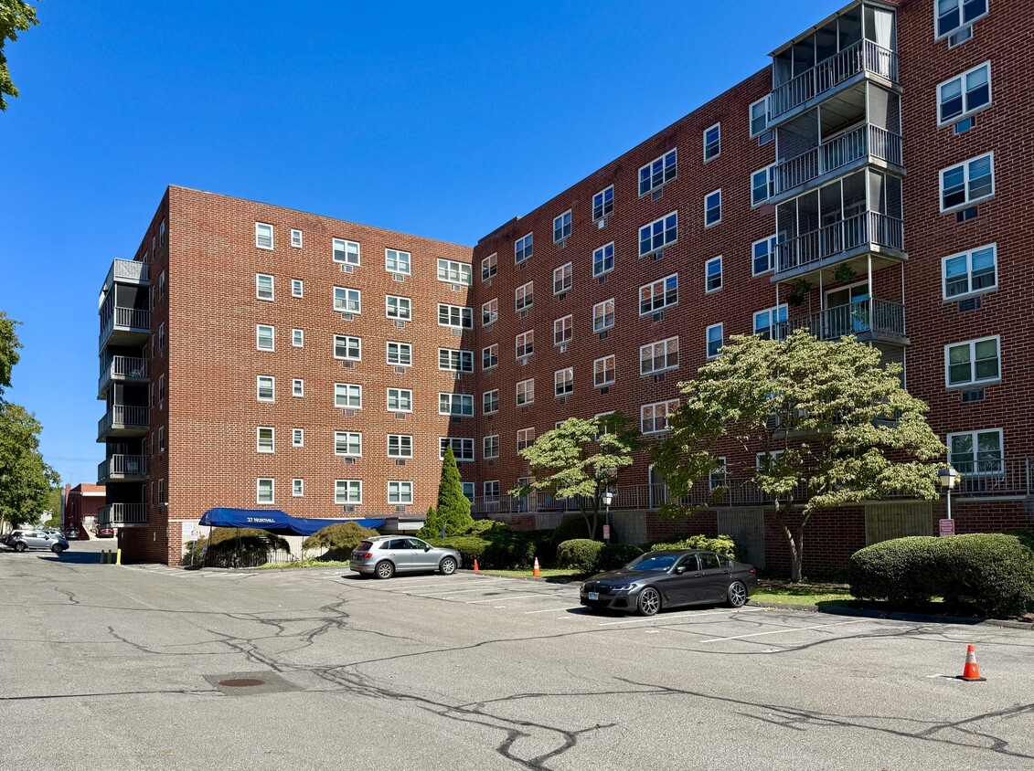 Primary Photo - 27 Northill St
