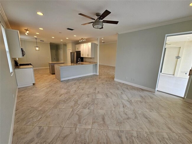 Building Photo - 6279 Sturbridge Ct