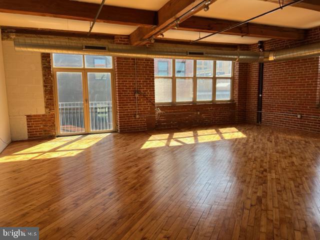 Foto principal - 1220 Buttonwood St