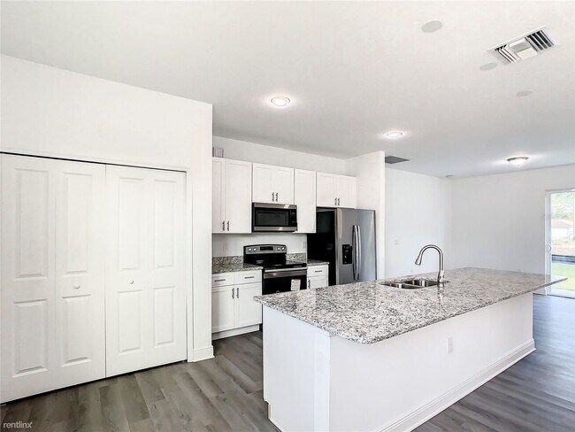 Foto del edificio - 3 br, 2 bath House - 2271 Topsy Ter .