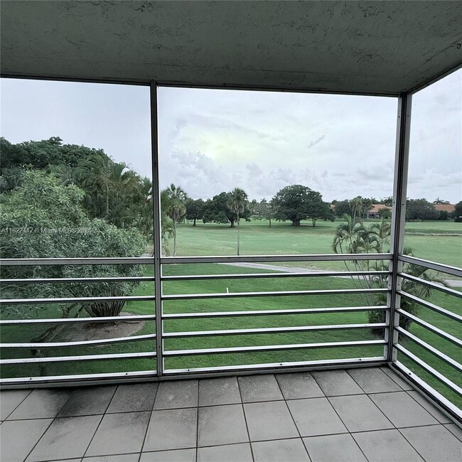 Photo - 3980 Oaks Clubhouse Dr