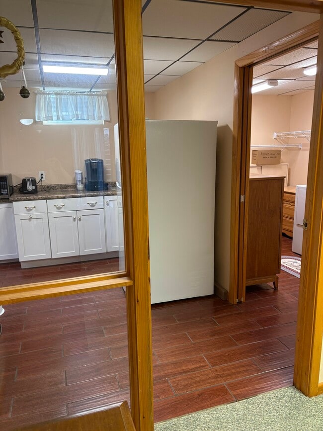 Kitchen and Laundry - 3923 Hardt Dr